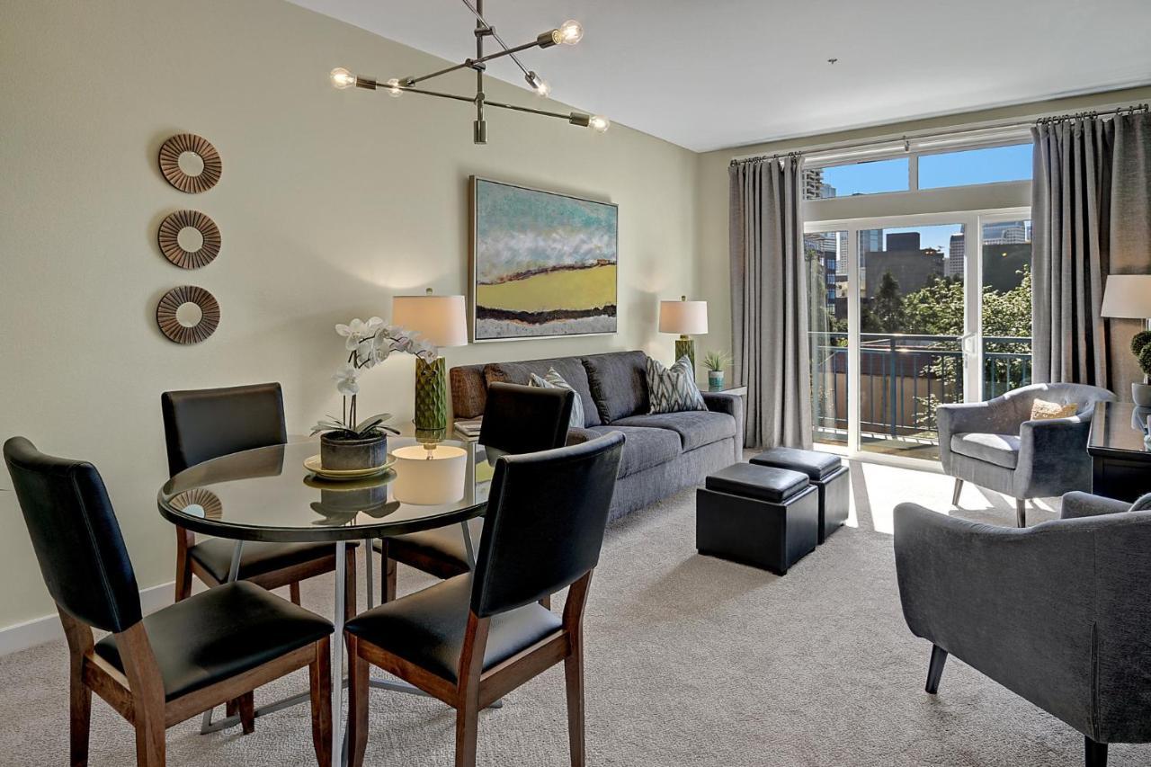 City Water View Oasis With Pool & Gym Near Cruise In Heart Of Seattle Extérieur photo